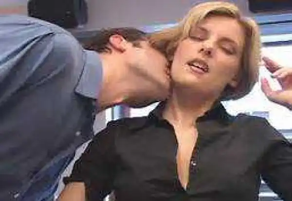 LIST: Hmmm! Check Out Exclusive List Of 5 Reasons Why We Kiss… This Will Take You To Another Realm!